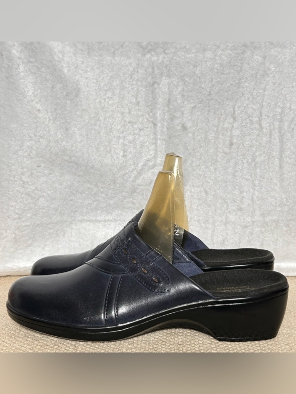 Clarks Womens Black Leather Slip On Mule Clogs Wedge Shoes SZ US 10 M - Picture 2 of 10